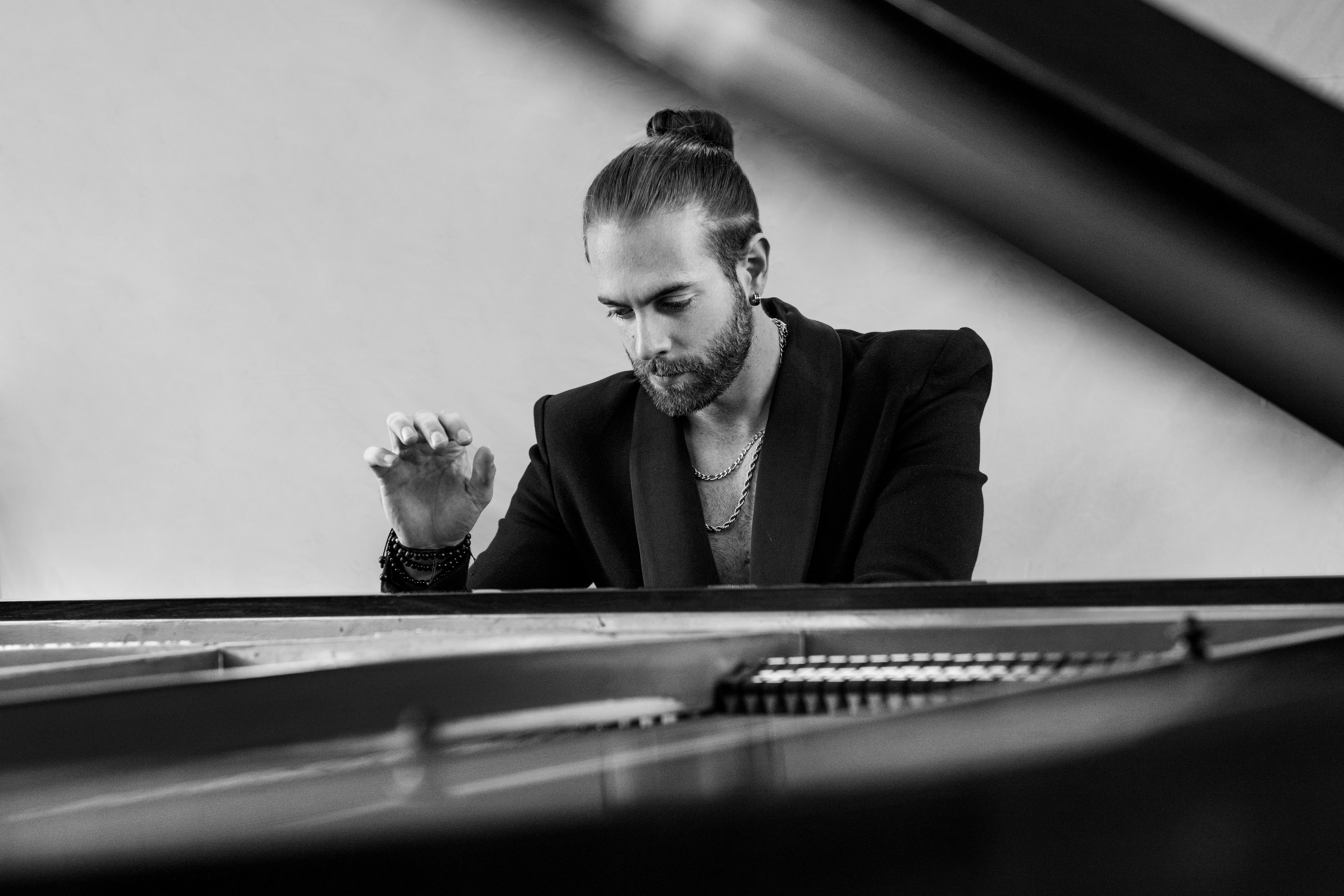 ANDRÉS BARRIOS <br>23 novembre<br><sub>(GIRONA)</sub>